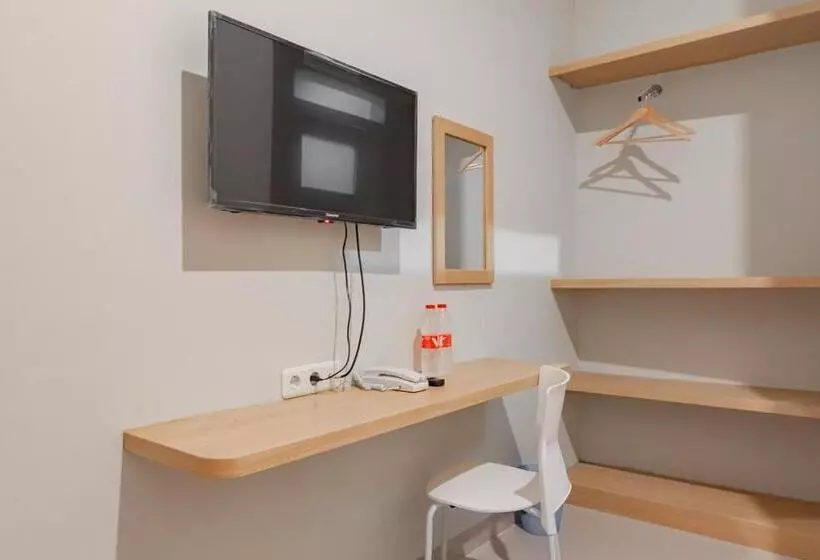 Hotelli Reddoorz Plus @ Karapitan Street