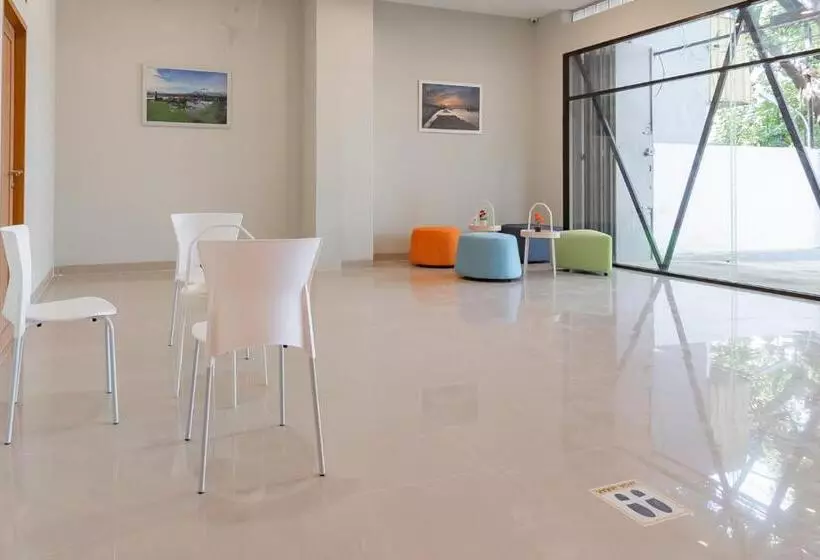 Hotelli Reddoorz Plus @ Karapitan Street