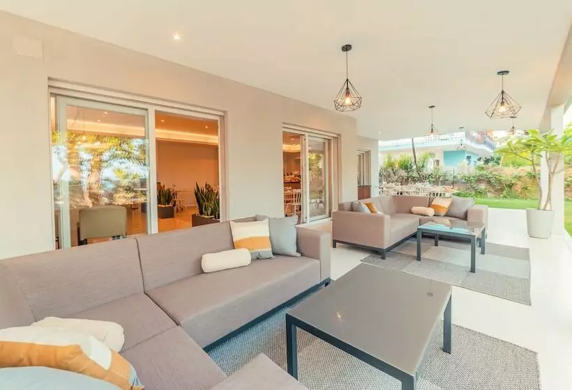 ホテル Rivage Taormina