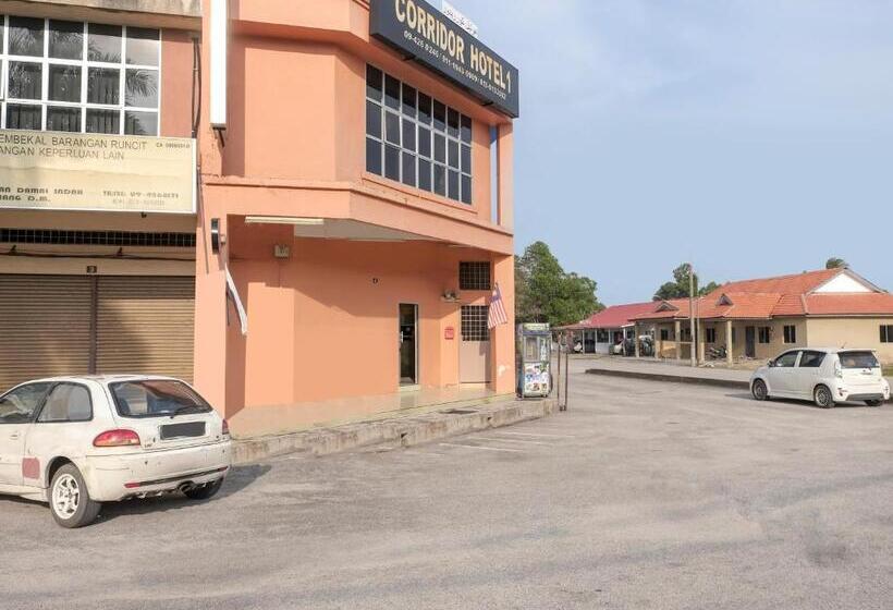 Spot On 90144 Corridor Hotel 1