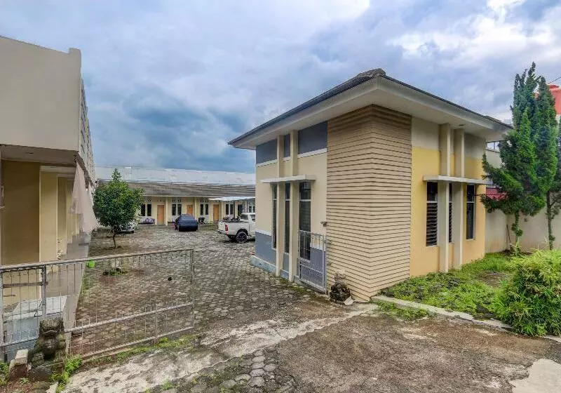ホテル Spot On 90159 Puri Asoka Guest House