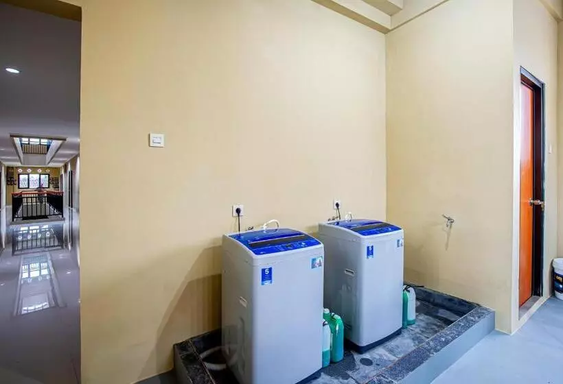 پانسیون Tami House Bintaro Syariah