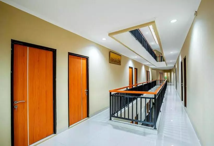 پانسیون Tami House Bintaro Syariah