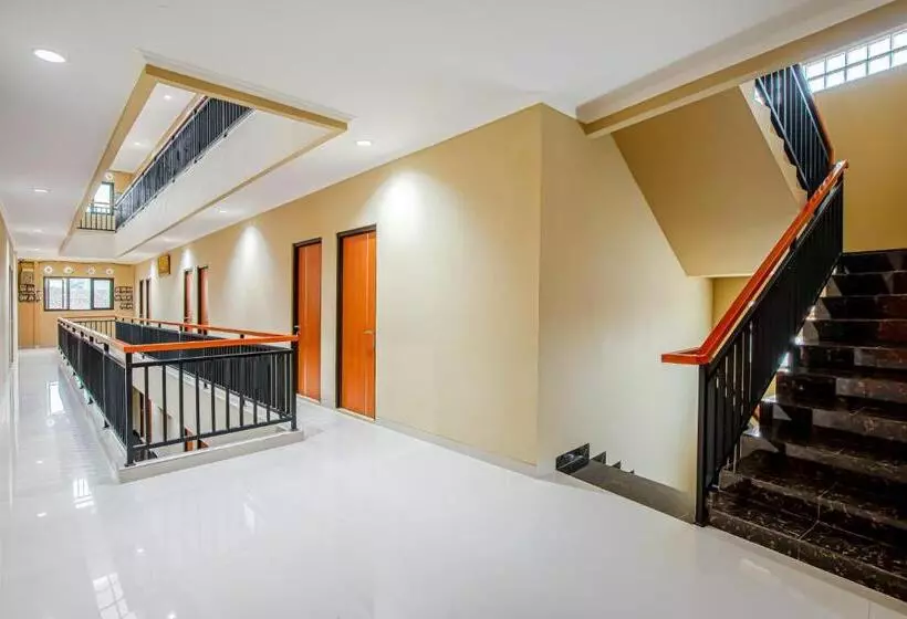 پانسیون Tami House Bintaro Syariah