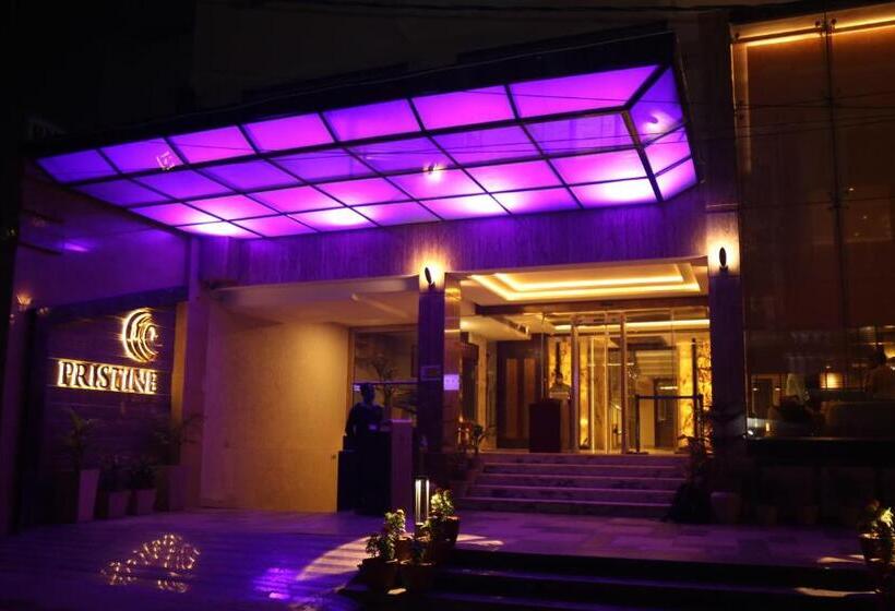 Pristine Hotel, Varanasi