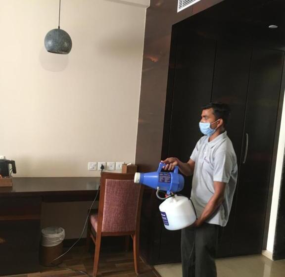 Pristine Hotel, Varanasi