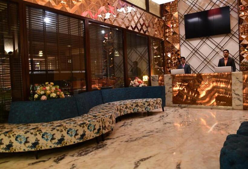 Pristine Hotel, Varanasi