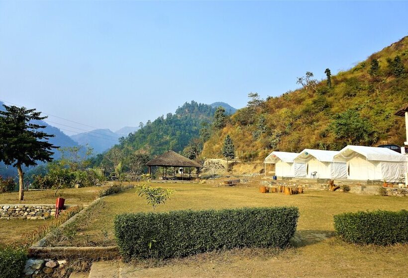 منتجع Corbett Hunters