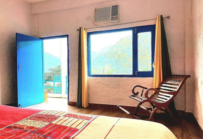 منتجع Corbett Hunters