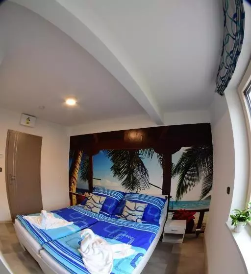 Aamiaismajoitus (B&B) Element