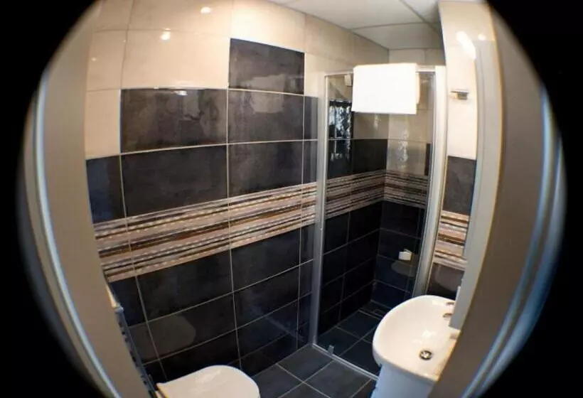 Aamiaismajoitus (B&B) Element