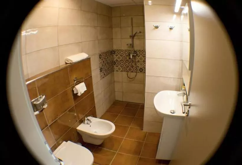 Aamiaismajoitus (B&B) Element