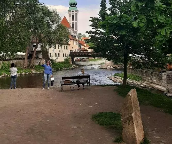 Aamiaismajoitus (B&B) Element