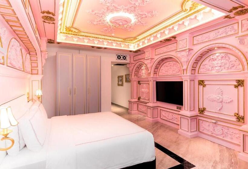 هتل Arte By Thomas Chan