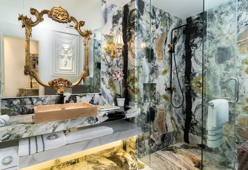 هتل Arte By Thomas Chan