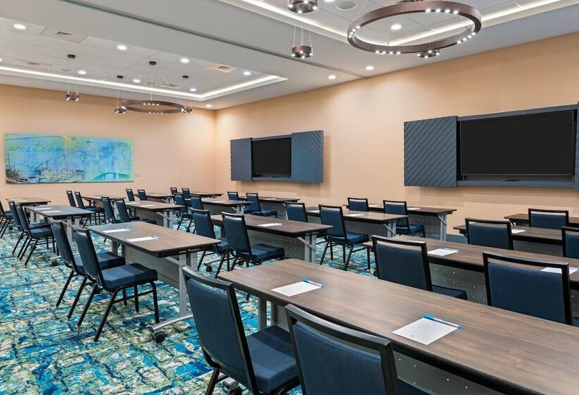 هتل Hyatt House Tampa Airport/Westshore