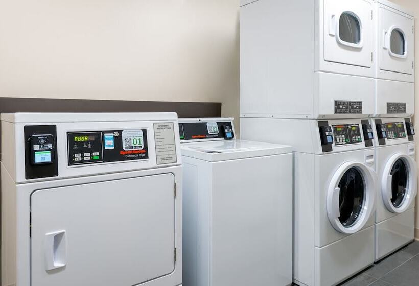 هتل Hyatt House Tampa Airport/Westshore