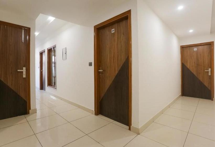 호텔 Oyo 76202 Aditya Guest House