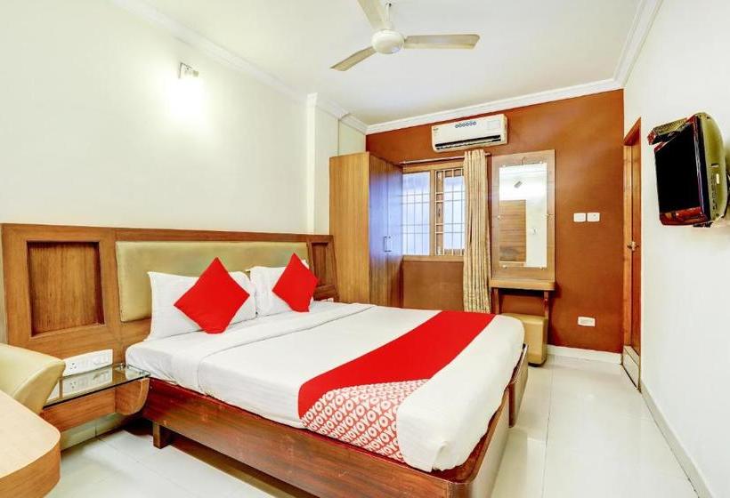 Hotelli Oyo 76300 Rvp Residency