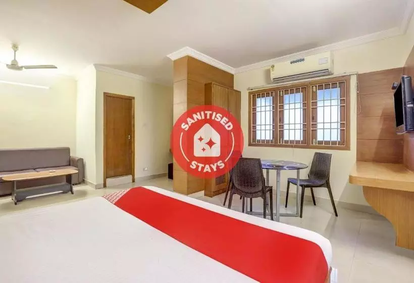 هتل Oyo 76300 Rvp Residency
