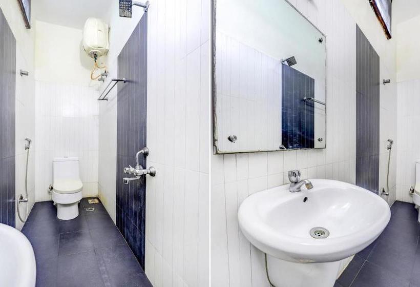 Hotelli Oyo 76300 Rvp Residency