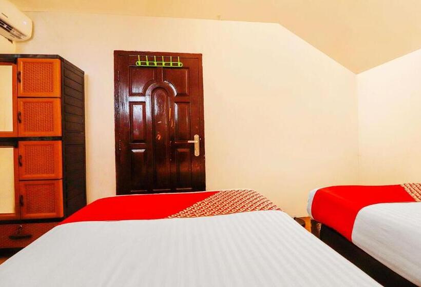 호텔 Steze Guest House Syariah Redpartner