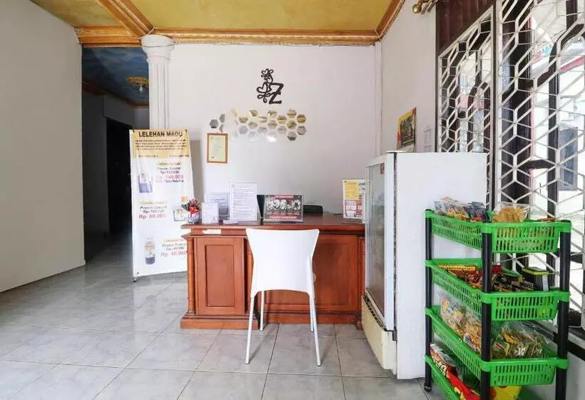 هتل Steze Guest House Syariah Redpartner