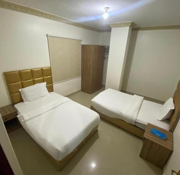 Al Quba Al Thahbia Hotel Suites 2