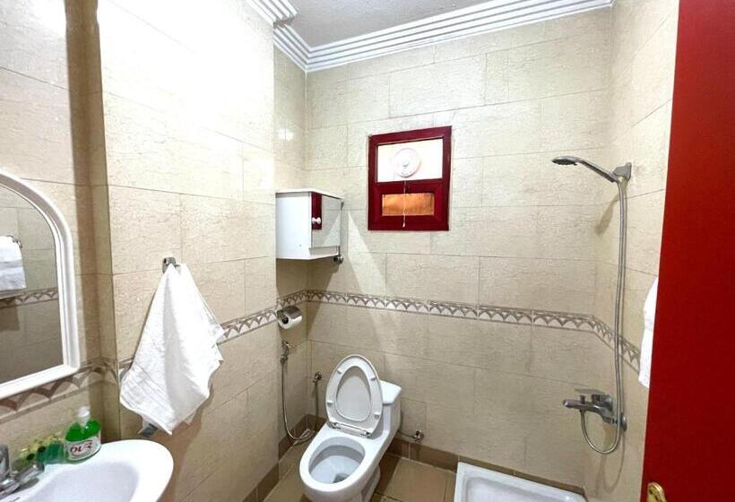 Al Quba Al Thahbia Hotel Suites 2