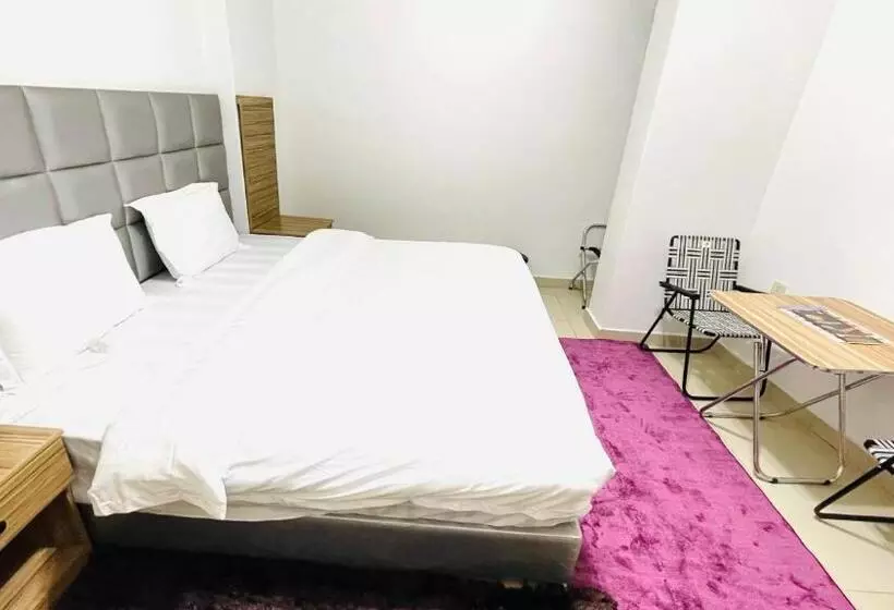 Al Quba Al Thahbia Hotel Suites 2