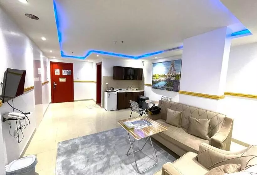 Al Quba Al Thahbia Hotel Suites 2
