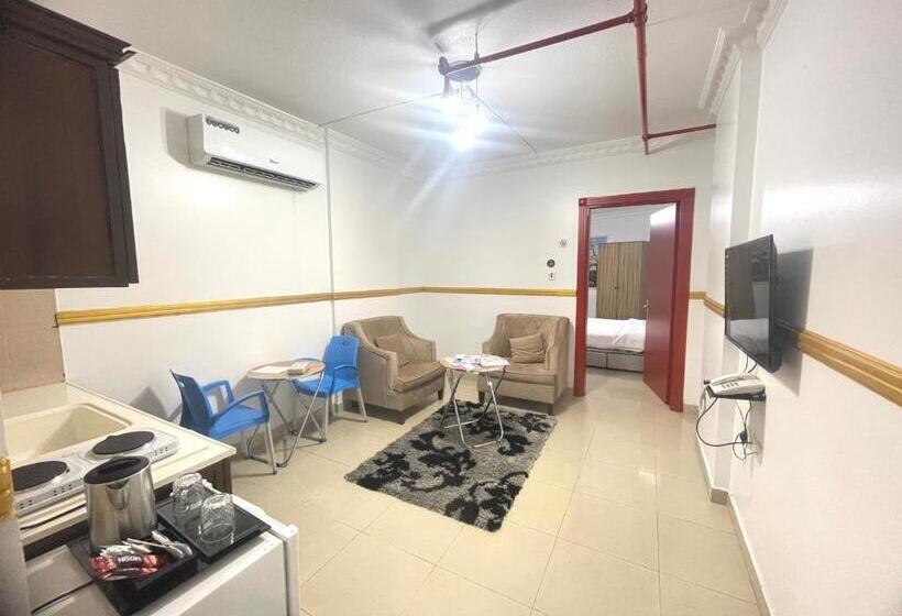 Al Quba Al Thahbia Hotel Suites 2