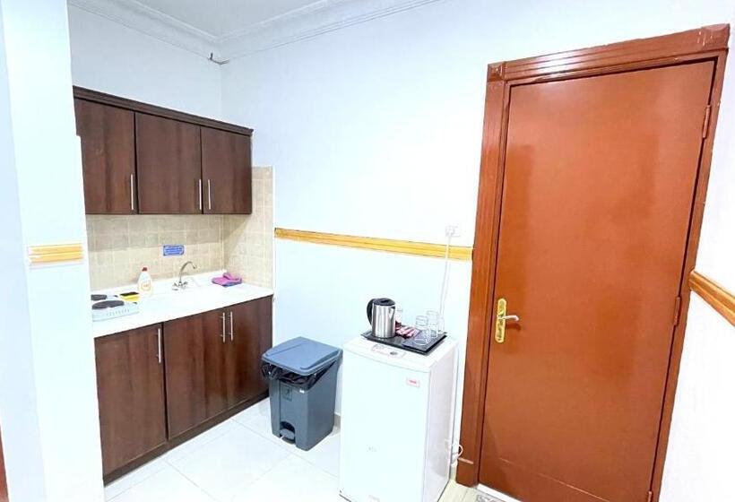 Al Quba Al Thahbia Hotel Suites 2