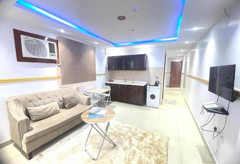 Al Quba Al Thahbia Hotel Suites 2