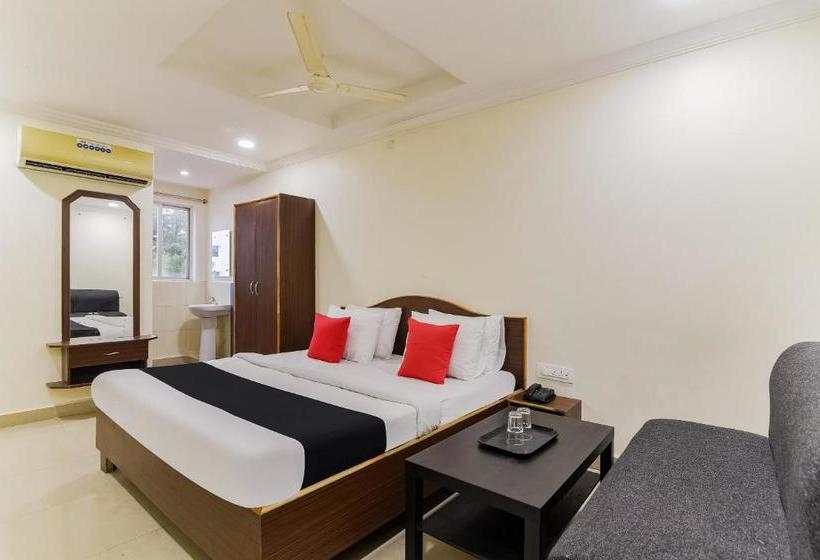 호텔 Capital O 49041  Shri Balaji Residency