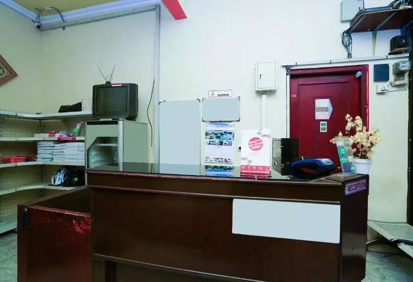 ホテル Oyo 2612 Pondok Rizqi Syariah