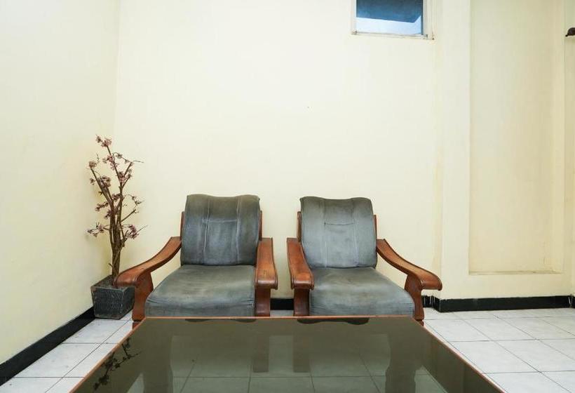 Hotel Oyo 2612 Pondok Rizqi Syariah