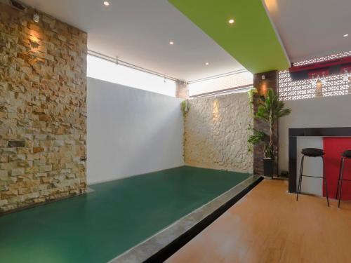 בית מלון כפרי Oyo 3852 Valomia Guest House