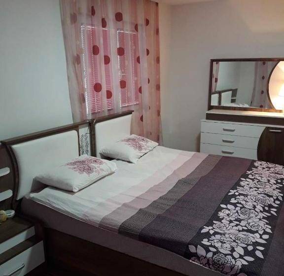 پانسیون Vučeljić Rooms