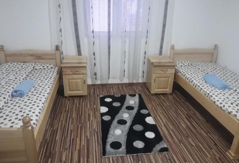 پانسیون Vučeljić Rooms