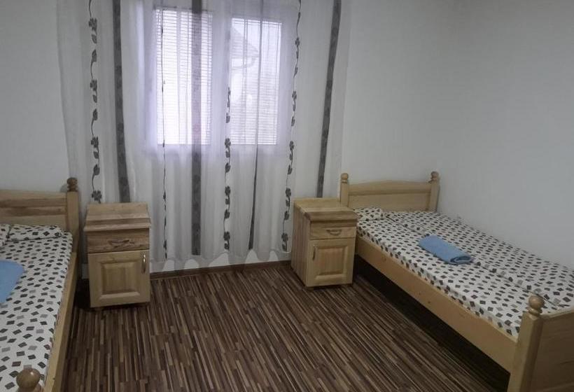 پانسیون Vučeljić Rooms