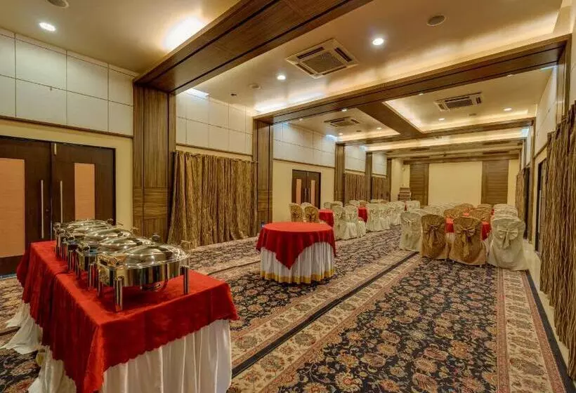 Hotelli Surya Executive 3 Star