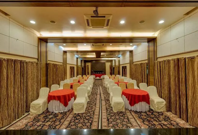 Hotelli Surya Executive 3 Star