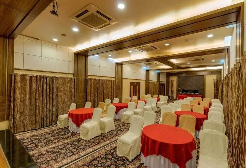 Hotelli Surya Executive 3 Star