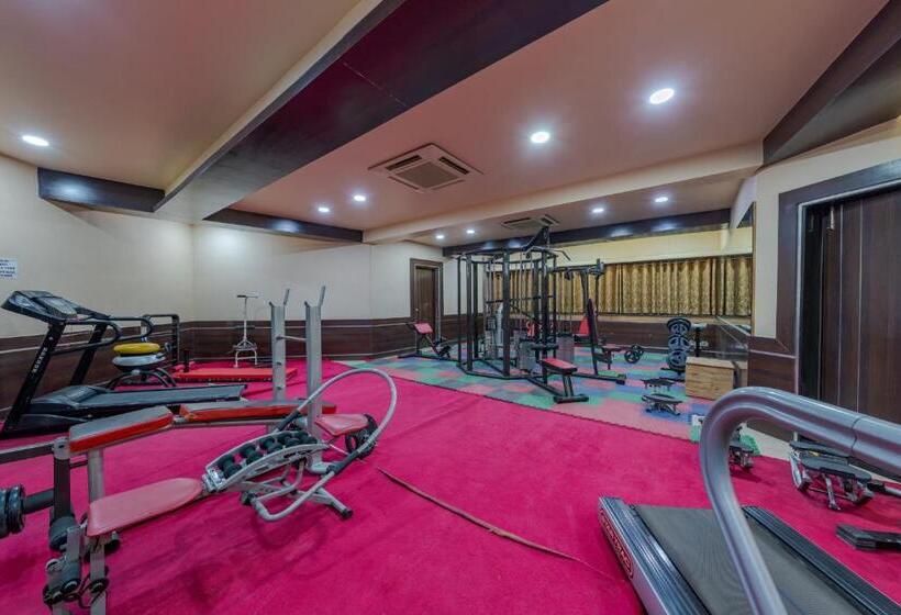 فندق Surya Executive 3 Star