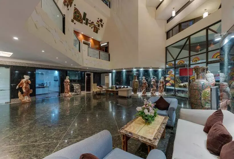 Hotelli Surya Executive 3 Star