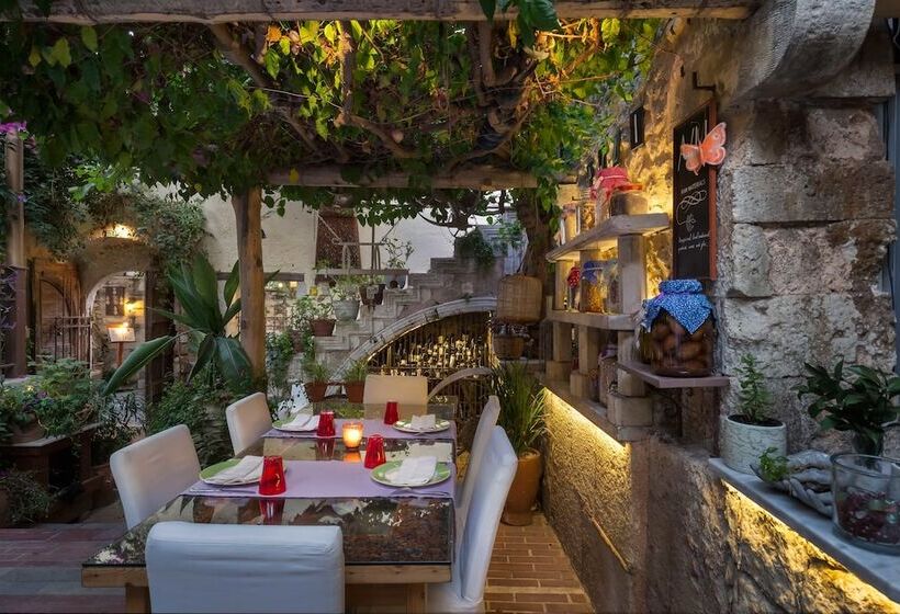 Avli Lounge Apartments