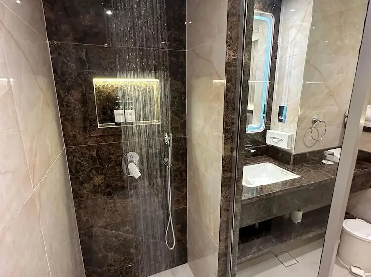 Dubai Grand Hotel By Fortune, Dubai Airport