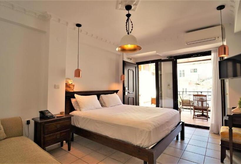 בית מלון כפרי Acropol