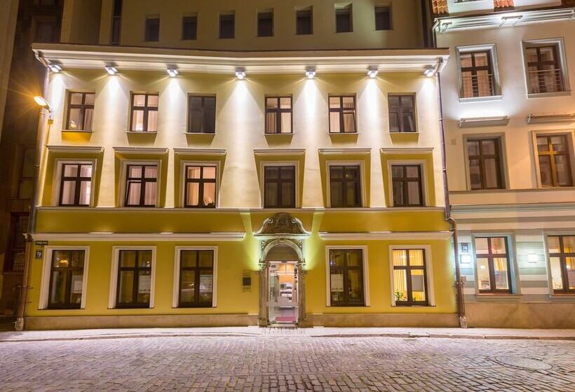 Avalon Hotel & Conferences